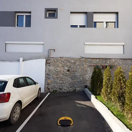 Apartment Altina Connect - New, Parking, Netflix
